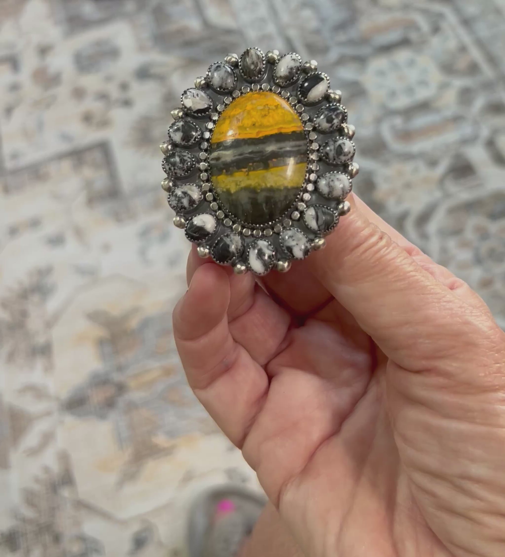 Big Buzz Ring